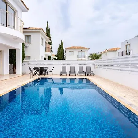 Βίλα Sunscape 3-bedroom And Pool In Πρωταράς