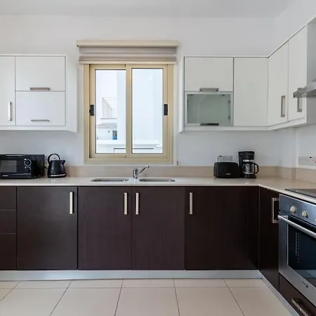Sunscape 3-bedroom And Pool In Βίλα