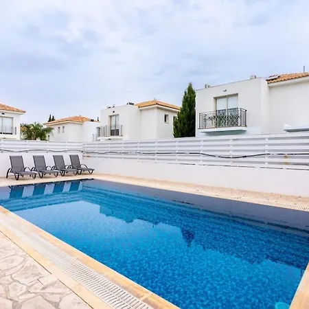 Βίλα Sunscape 3-bedroom And Pool In Πρωταράς
